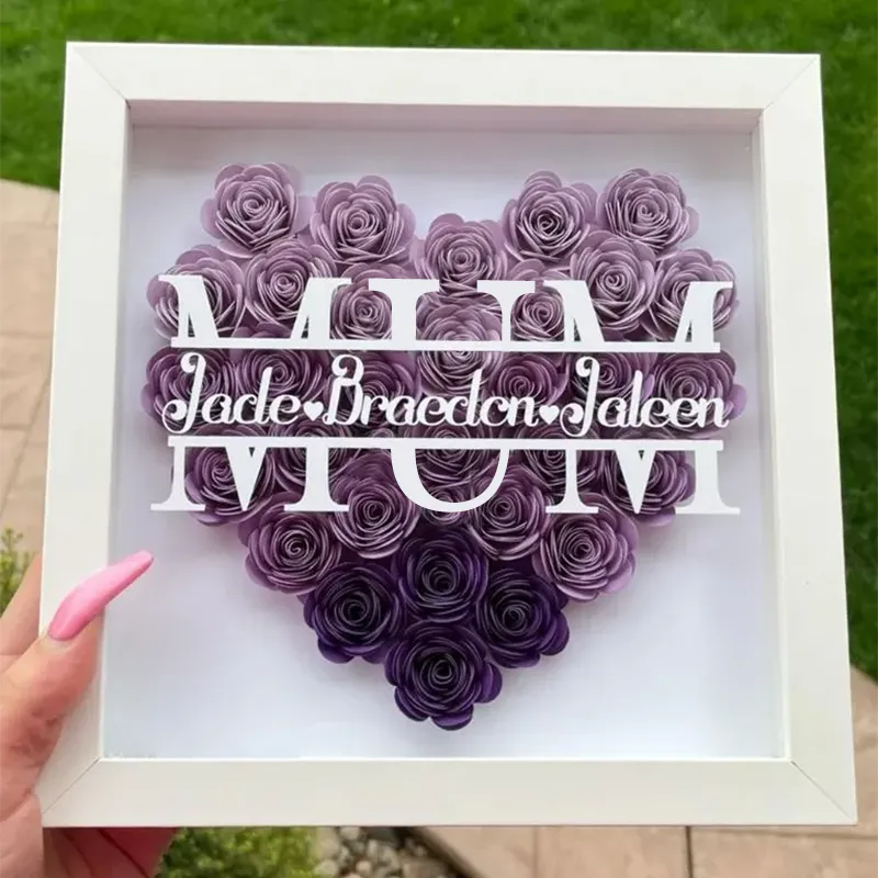 Coffret cadeau avec monogramme en forme de cœur pour maman