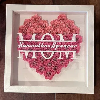 Coffret cadeau avec monogramme en forme de cœur pour maman