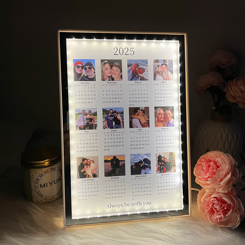 Calendrier 2025 personnalisé avec miroir lumineux et photo