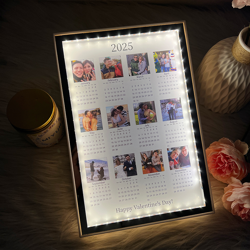 Calendrier 2025 personnalisé avec miroir lumineux et photo