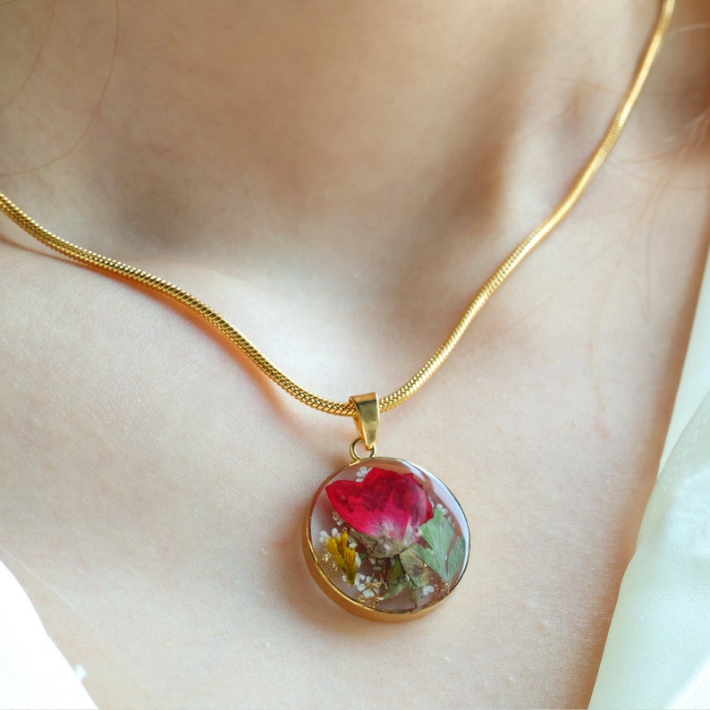 Custom Birth Month Flower Necklace, Birth Flower Necklace, Handmade Pressed Floral Necklace, Bridesmaid Gift, Birthday Gift, Gift for Her