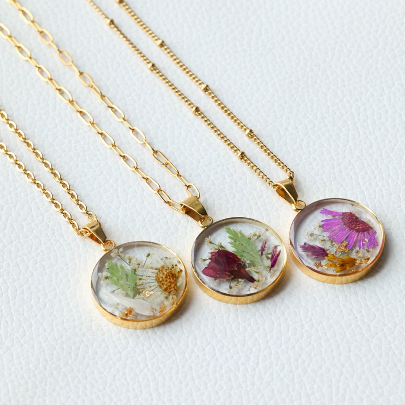 Custom Birth Month Flower Necklace, Birth Flower Necklace, Handmade Pressed Floral Necklace, Bridesmaid Gift, Birthday Gift, Gift for Her