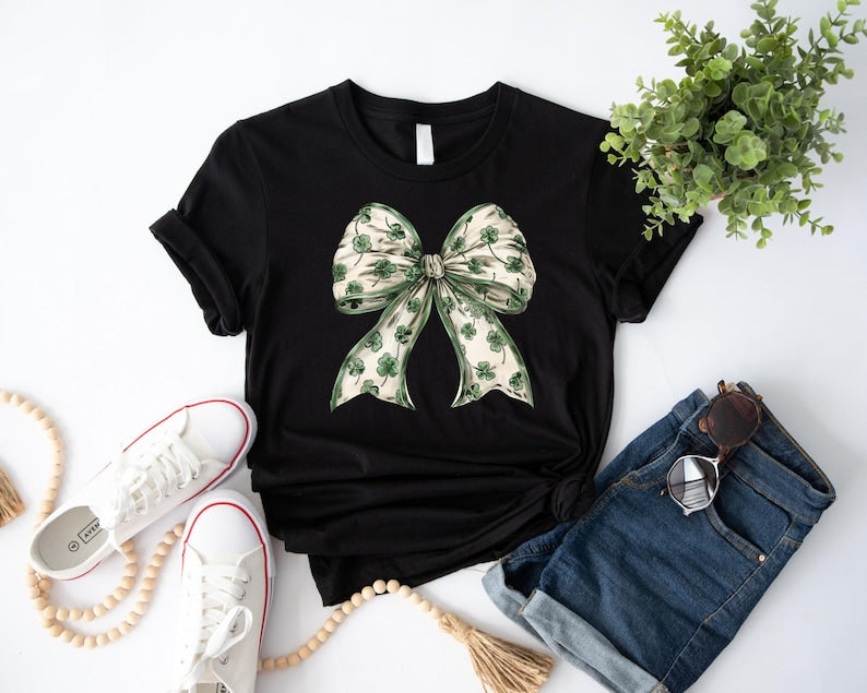 Sweat-shirt rétro Coquette pour la Saint-Patrick, T-shirt Coquette pour la Saint-Patrick, T-shirt Lucky Shamrock, T-shirt Coquette de la Saint-Patrick, T-shirt Lucky Charm