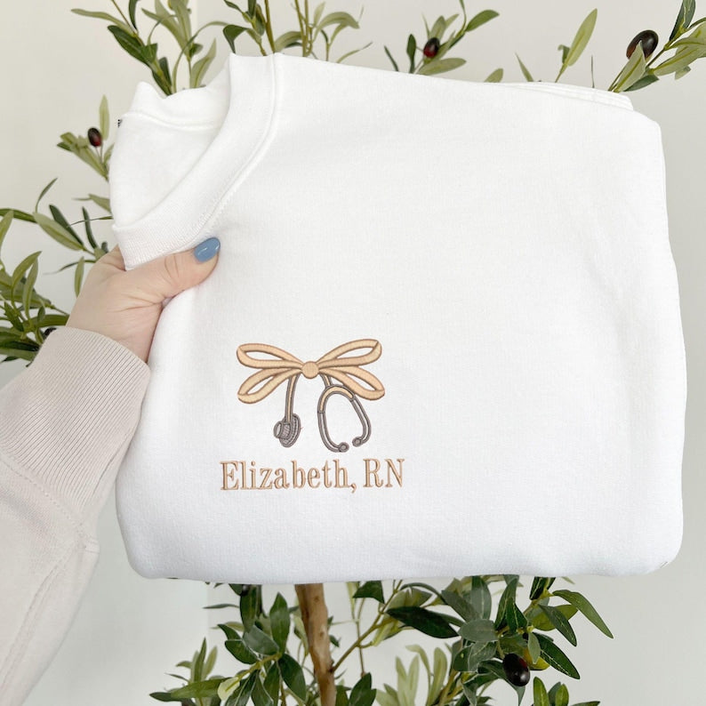 Sweat-shirt brodé personnalisé avec nœud à double boucle pour infirmière