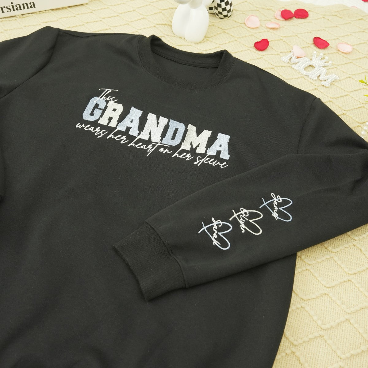 Sweat-shirt brodé personnalisé avec un cœur sur la manche : un cadeau attentionné pour maman et grand-mère