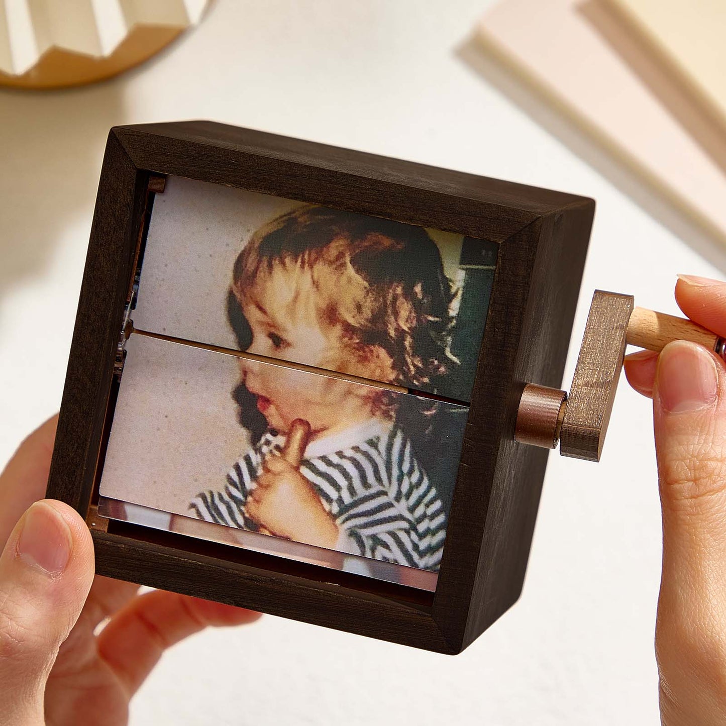 Custom Photo Flipbook Frame Animation Machine Mechanical Hand-cranked Flipbook Box Photo Album Baby Photo Cube Frame Baby's Firsts