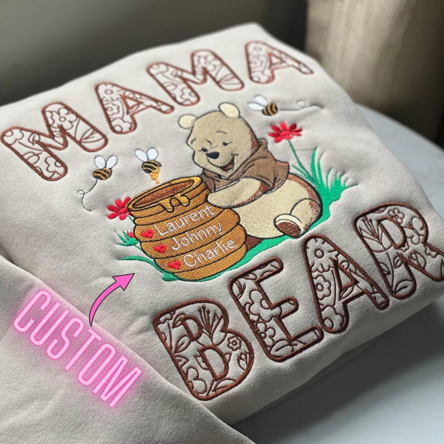 Sweat-shirt brodé personnalisé « Mama Bear » avec les noms des enfants
