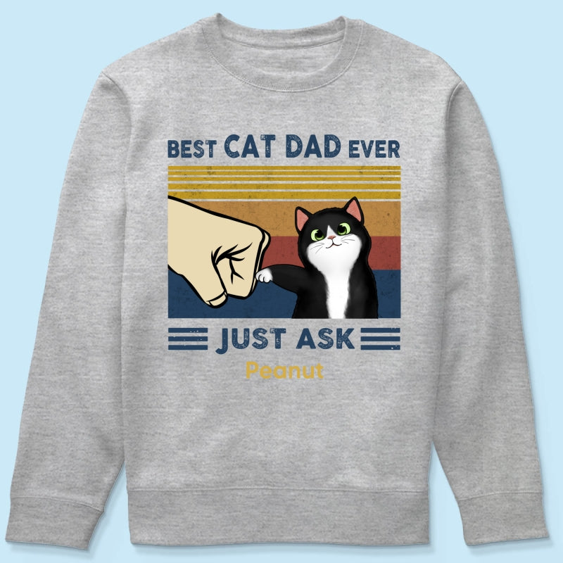 Father's Day 2025 Gift for Cat Dads - Custom Cat Fist Bump Personalized Shirt
